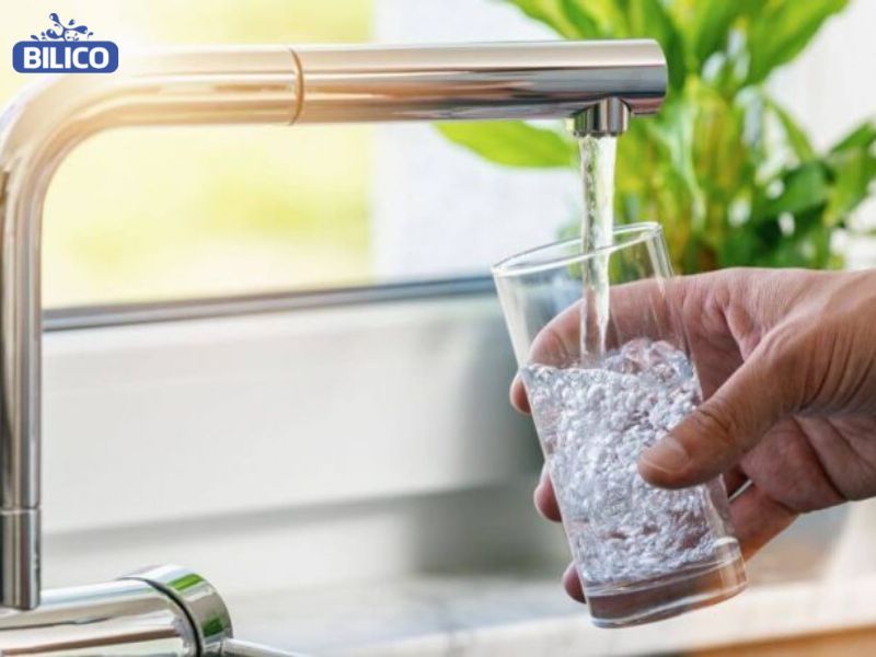 Sử dụng máy lọc nước để loại bỏ flo trong nước